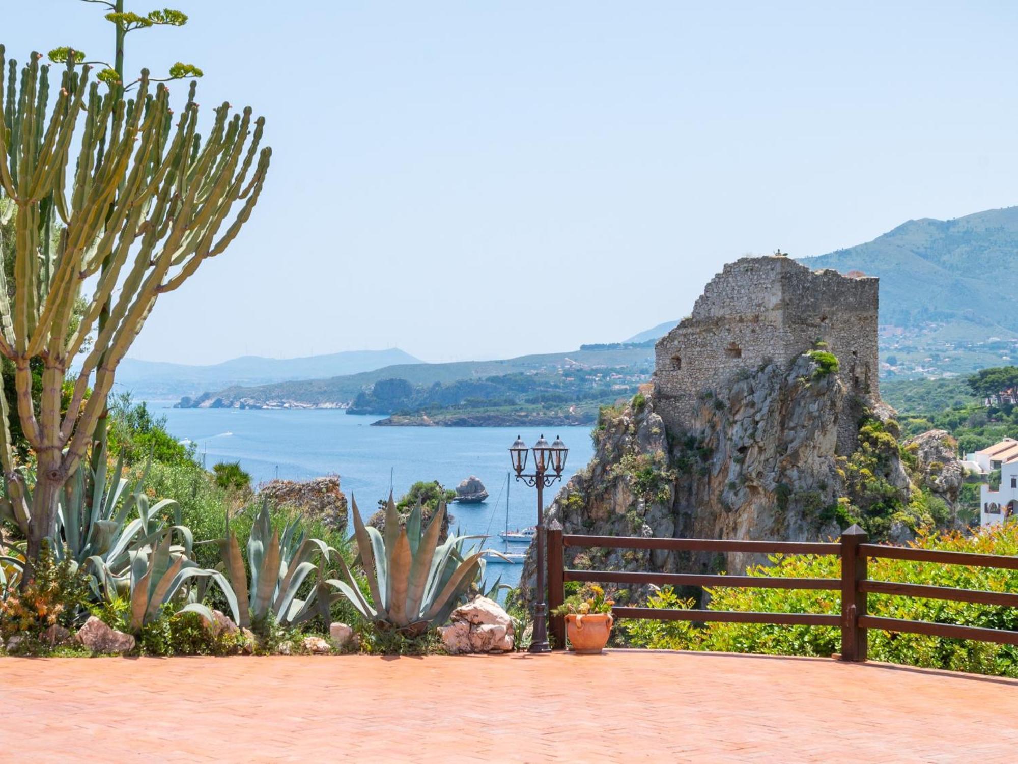 Torre Di Scopello Apartment Scopello  Exterior photo